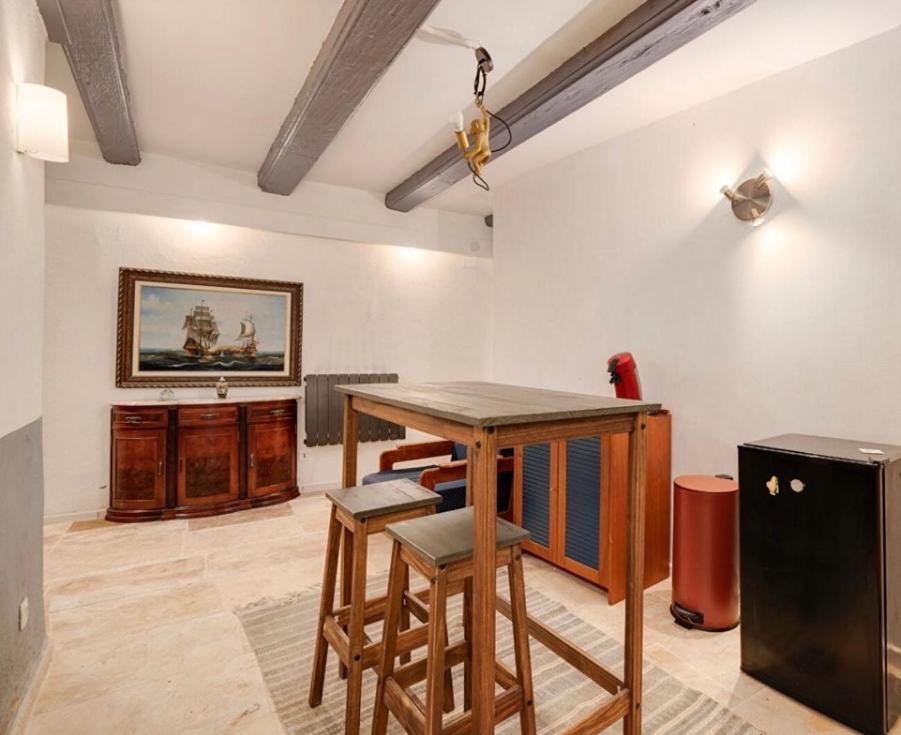Rent Big Room With Breakfast Free In Old City Nancy Bagian luar foto