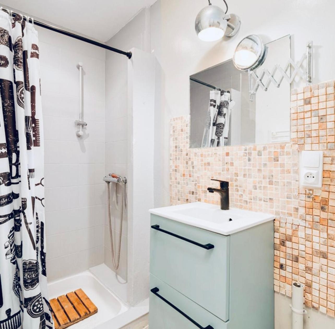 Rent Big Room With Breakfast Free In Old City Nancy Bagian luar foto