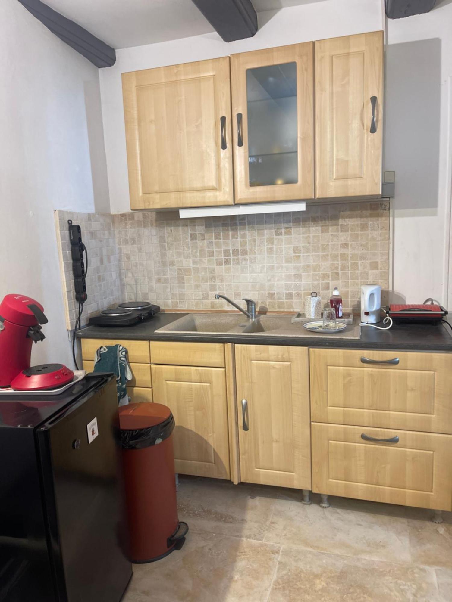 Rent Big Room With Breakfast Free In Old City Nancy Bagian luar foto
