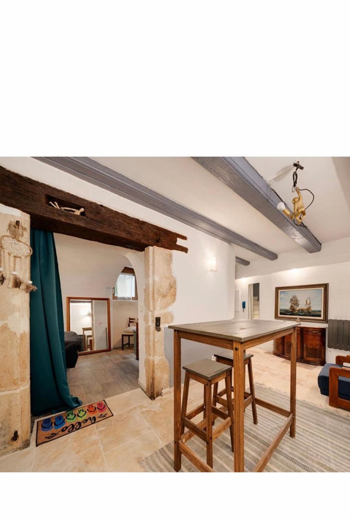 Rent Big Room With Breakfast Free In Old City Nancy Bagian luar foto